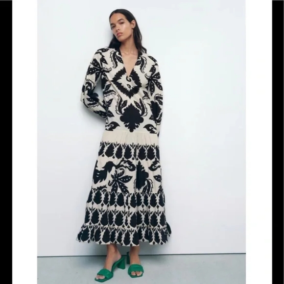 Zara Dresses & Skirts - Zara Printed Maxi Dress S